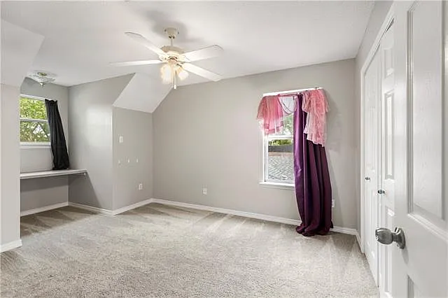 8925 Camille Ct — Photo 14