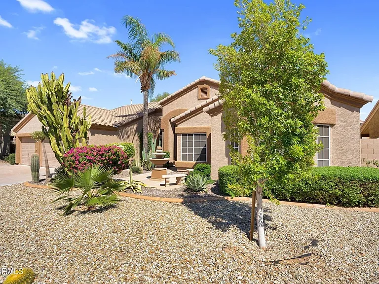 5434 E Campo Bello Dr — Photo 39