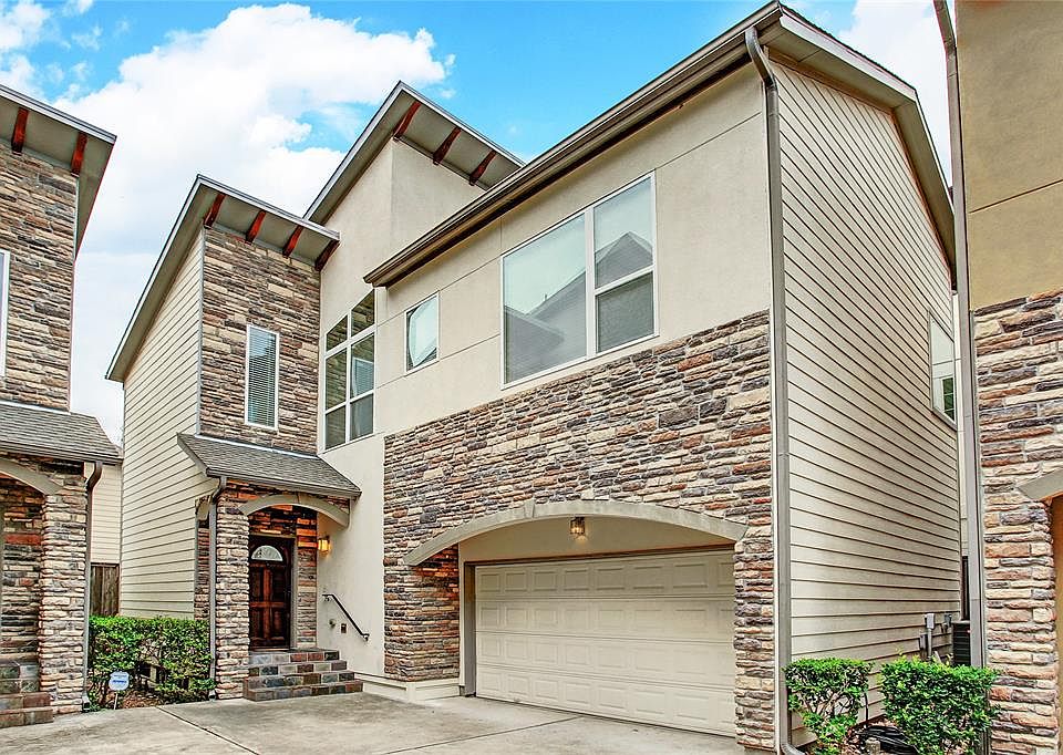 Beautiful 2 story home with 3 bedrooms, 2 Â½ bathrooms, an office, and a deep (20+ feet!) garage in a gated community of Cottage Grove.