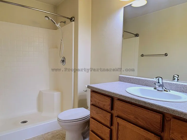 101 N Shore Dr #8 — Photo 6