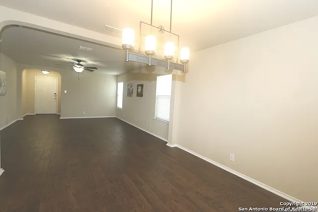 3 bed, 2.5 bath, 2088 sqft, $1,650 — Photo 4