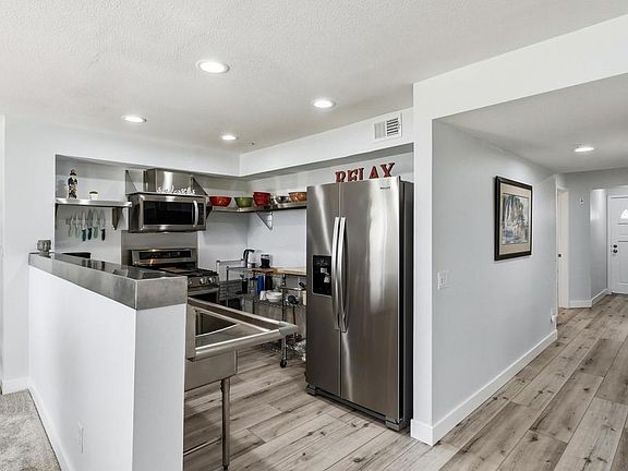 4th image of 400 N Pacific St Unit 107