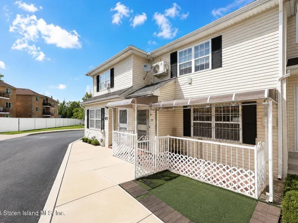 55 Geo Ct, Staten Island, NY 10304