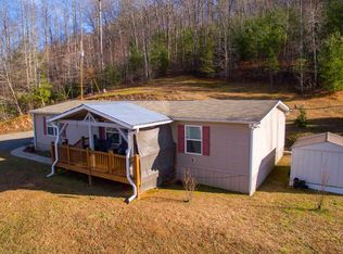 80 Campos Ln, Hayesville, NC 28904