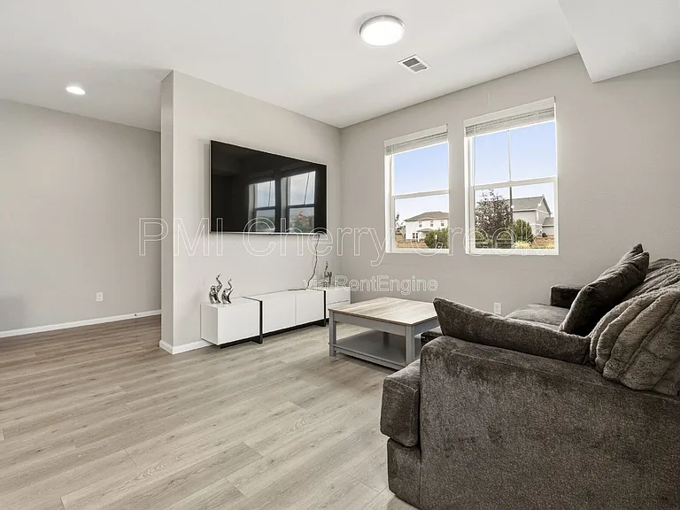 6419 N Dunkirk St — Photo 9