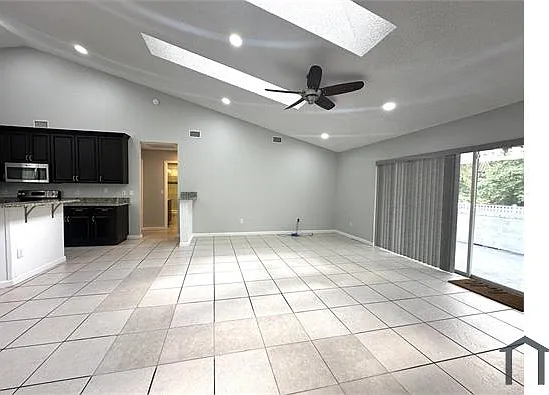 16317 Okeechobee Blvd — Photo 12