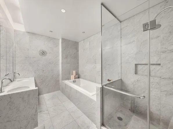 310 East 53rd Street image 10 of 14