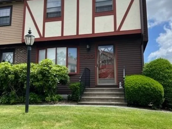 30 Scotty Hollow Dr #D, Chelmsford, MA 01824