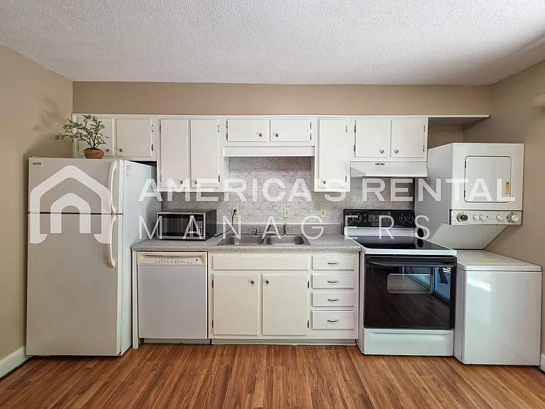 3441 Sandner Ct #C — Photo 17