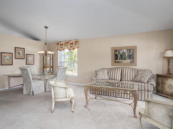 5th image of 880 Misty Creek Dr
