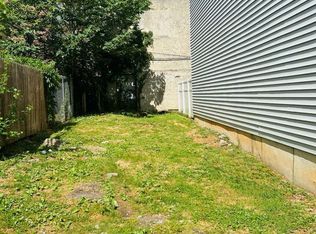 843 Leland St, Philadelphia, PA 19130
