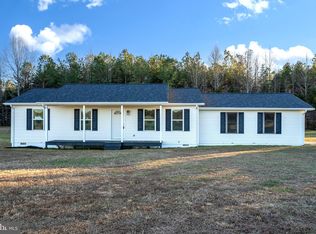 1779 Hustle Rd, Hustle, VA 22476