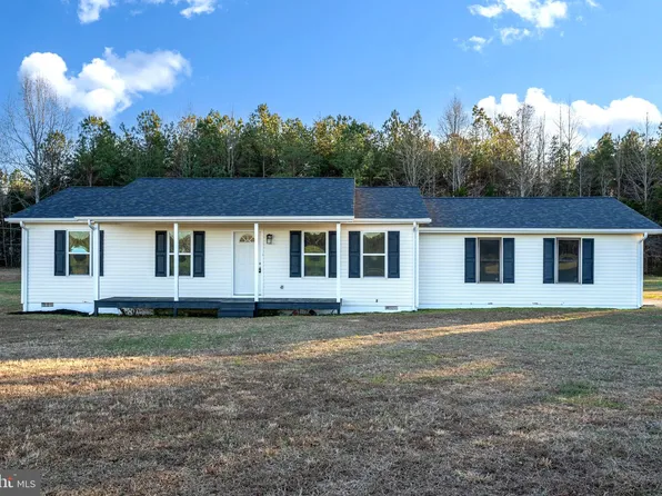 1779 Hustle Rd, Hustle, VA 22476