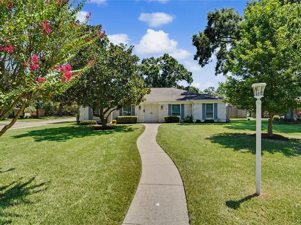 1010 Beachcomber Ln, Houston, TX 77062