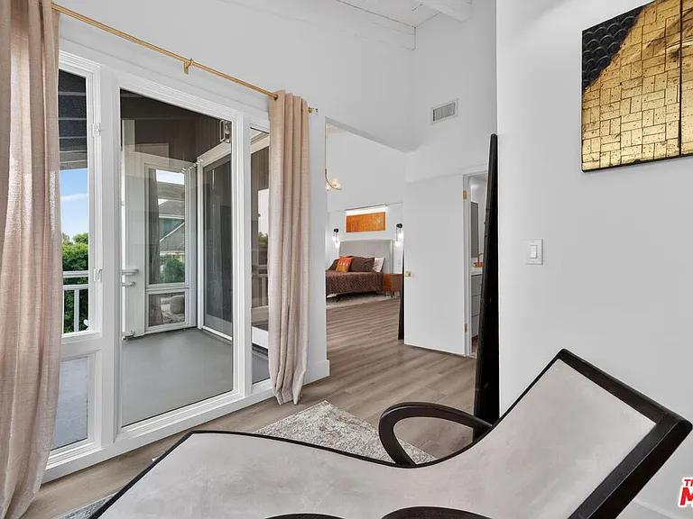 6819 E Ocean Blvd — Photo 29