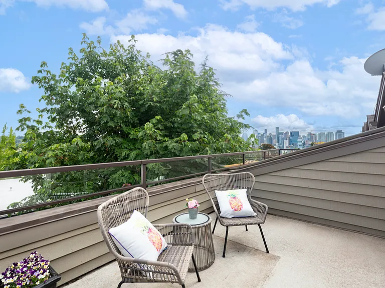 1514 Taylor Ave N #B — Photo 24