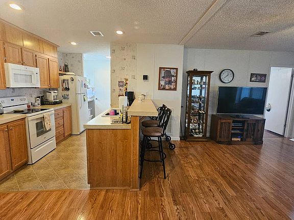 4th image of 5459 Laurel Oak Dr