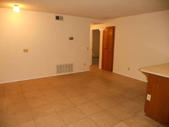 3rd image of 3836 Shasta St #B