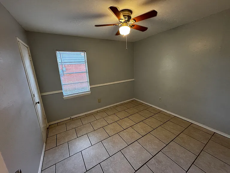 1309 Ann Arbor Dr — Photo 4