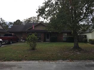 15 English Saddle Ct, Savannah, GA 31406