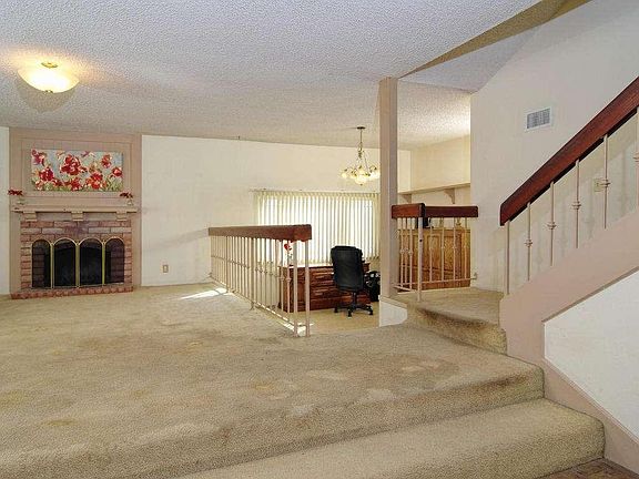 3rd image of 3600 Stiles Ave