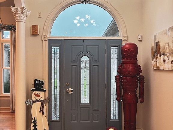 2nd image of 1110 Fox Den Trl
