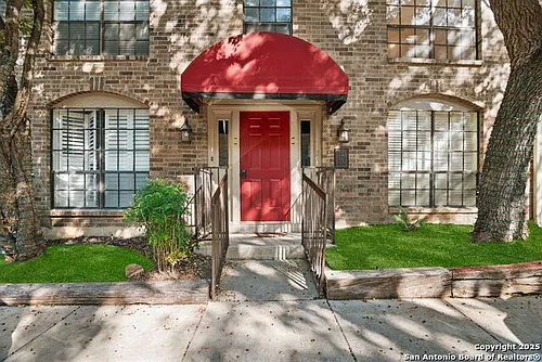 7926 Broadway #608 Photo 1