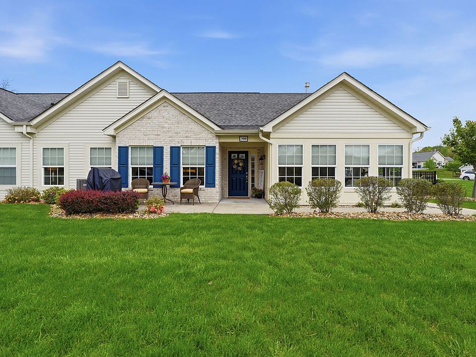 1st image of 300 Spring Valley Dr
