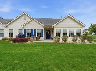 300 Spring Valley Dr, Zelienople, PA 16063