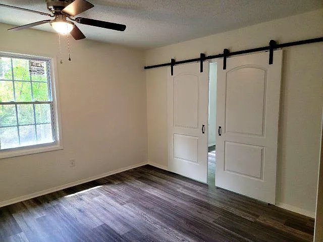 Unit Photo