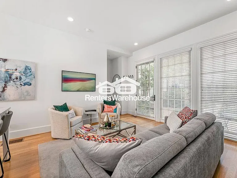 679 Arcos Way SE — Photo 4