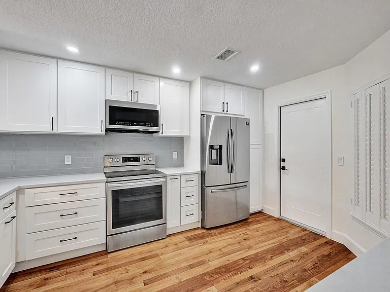3407 Deer Creek Palladian Cir — Photo 6