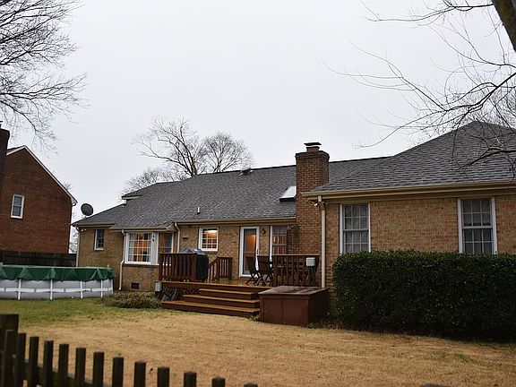 3rd image of 1088 Meadow Grove Trl