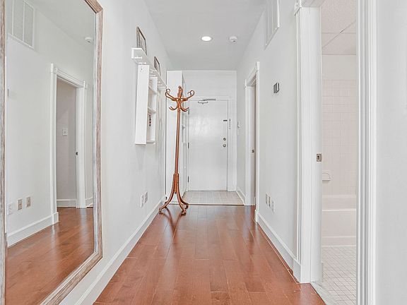 2nd image of 2510 Cliffbourne Pl NW APT 202