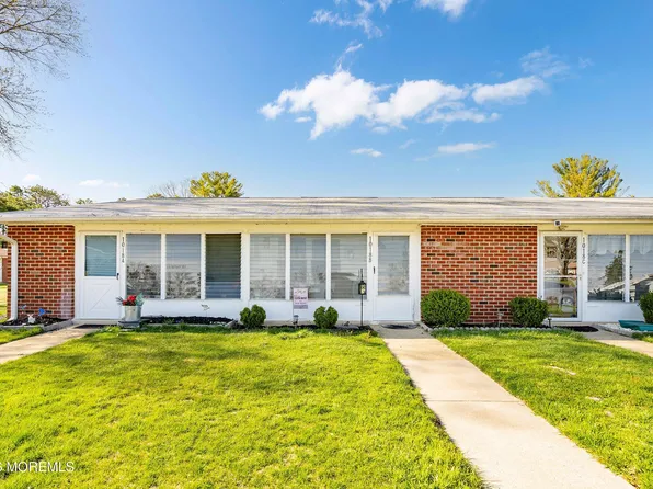 1018B Aberdeen Drive, Lakewood, NJ 08701