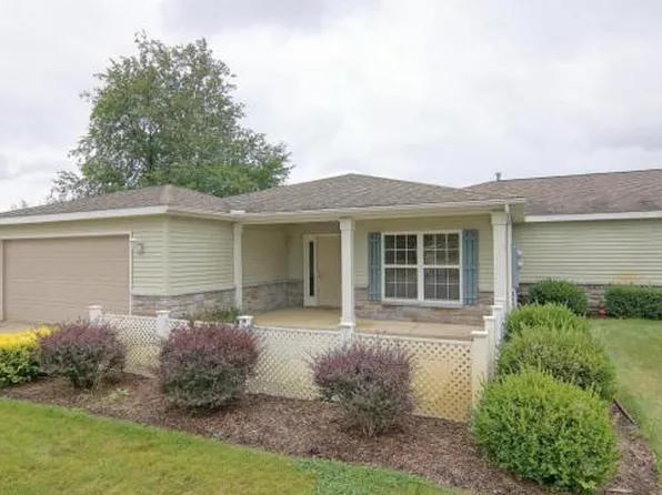 4770 Derby Cir, Berrien Springs, MI 49103