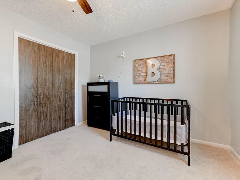 303 Manning Dr — Photo 9