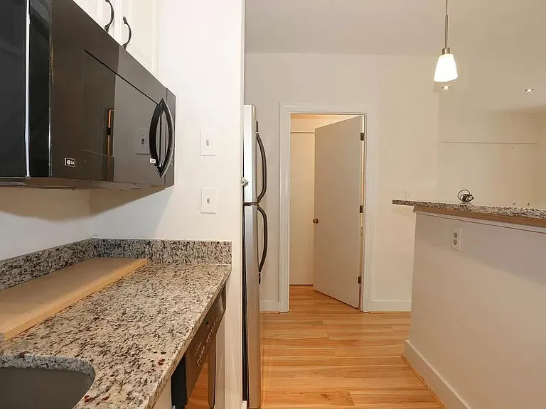 2153 Newport Pl NW — Photo 10