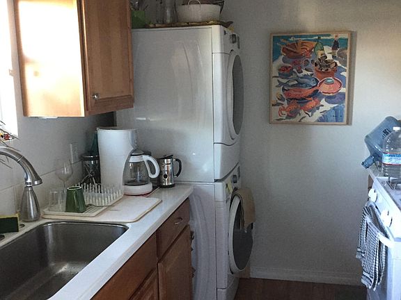 Kitchen with Washer & Dryer