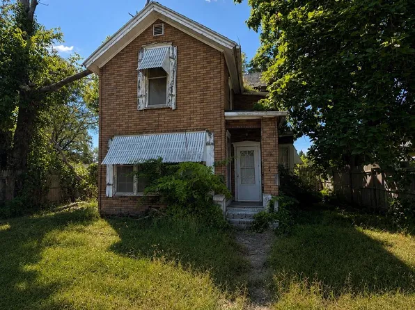 456 Broadway Ave, Benton Harbor, MI 49022