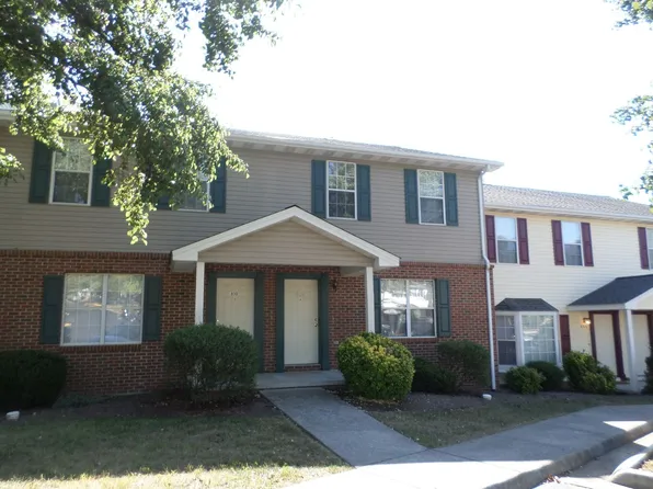 808 Patrick Henry Dr, Blacksburg, VA 24060