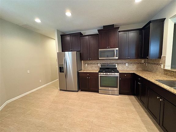 4th image of 116 LA CRESTA COURT