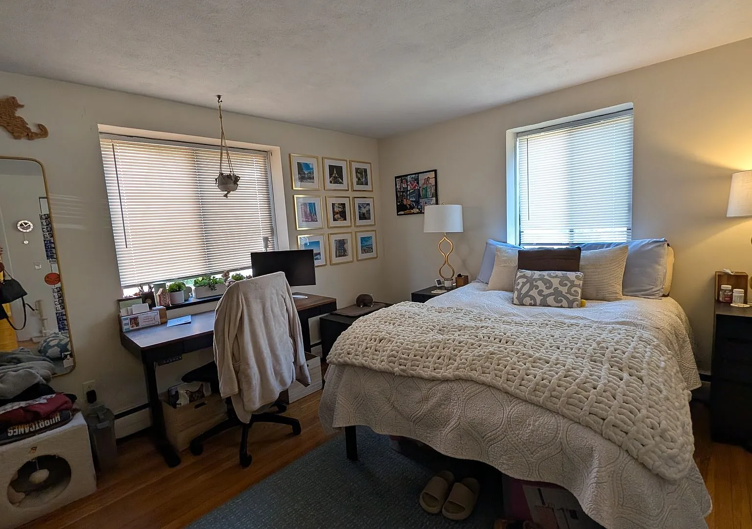 Great Location with Heat/HW Incl! Brookline 2-Bed/1-Bath for 9/1 Move-In — Photo 2