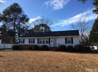 806 S Wilmington Ave, Dunn, NC 28334
