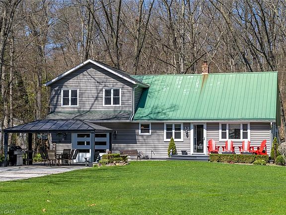 4th image of 9948 Northville Cres