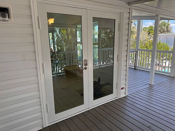 5th image of 1119 Periwinkle Way Unit 334