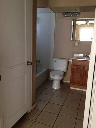 2nd image of 813 N 17th St