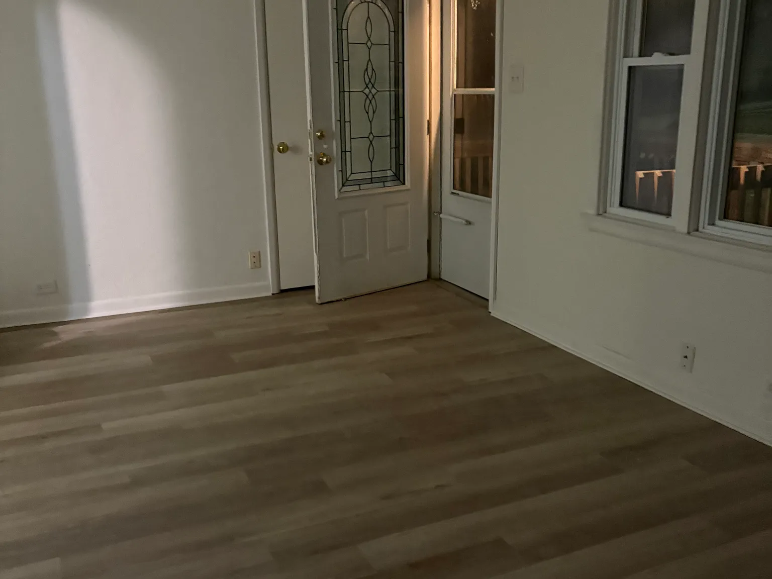 4 bed, 2200 sqft, $2,300 — Photo 3