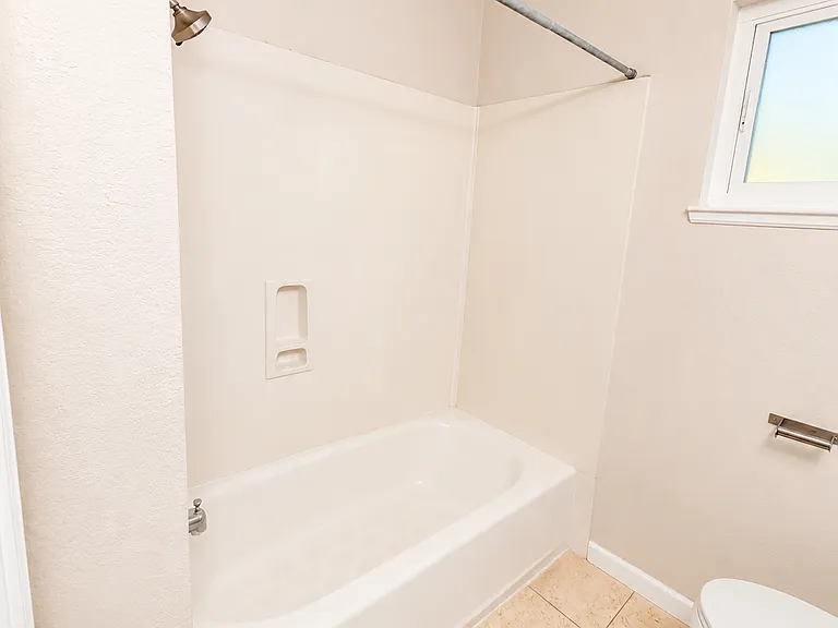 2132 Forbes Ave — Photo 20