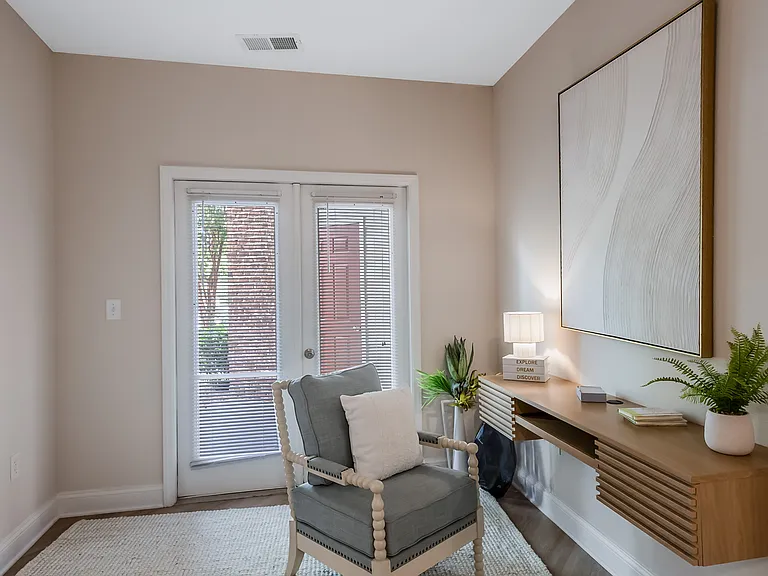 Ashbury Square Apartments — Photo 63